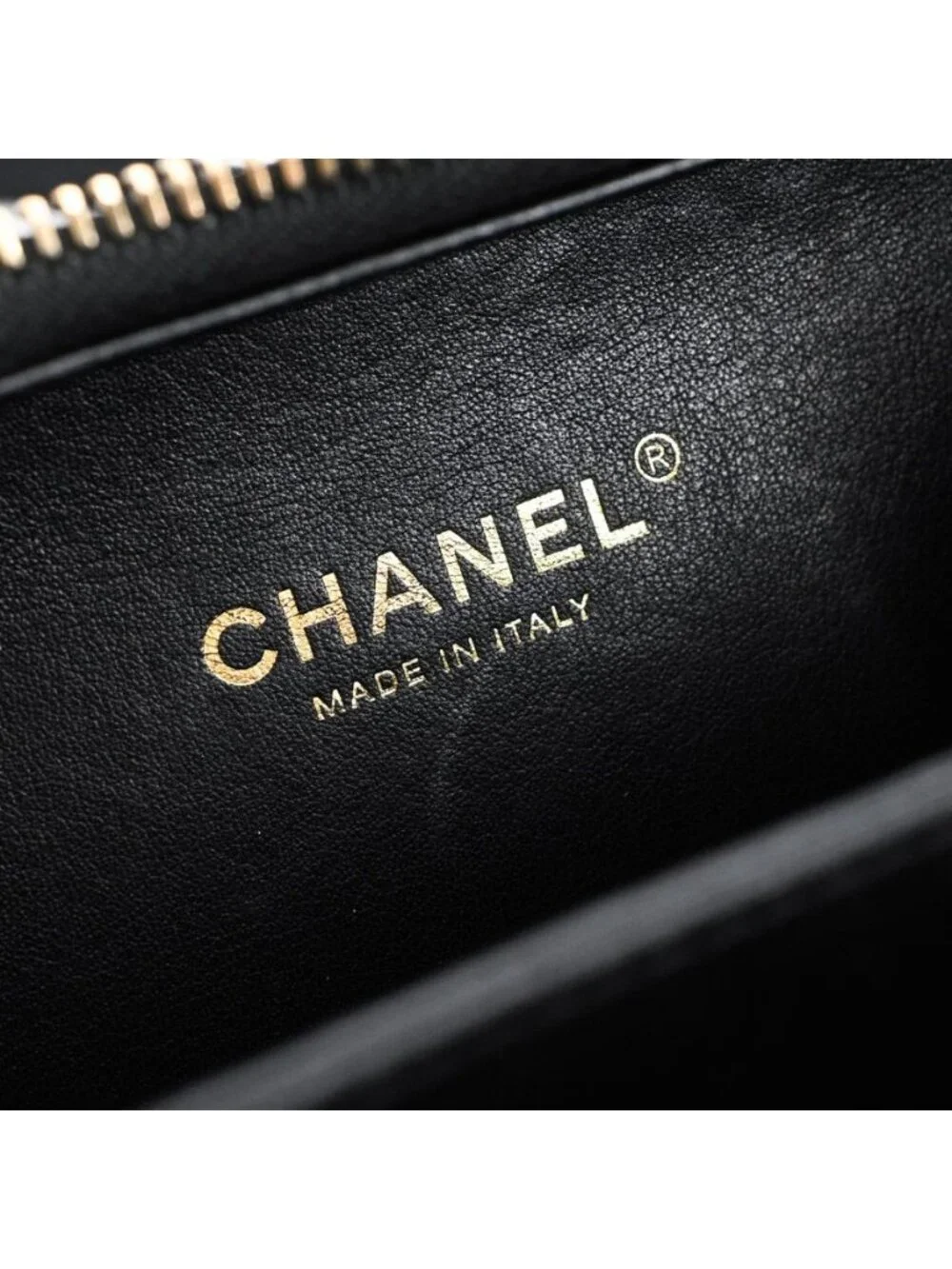 Chanel Shoulder Bag CC Filigree Small Vanity